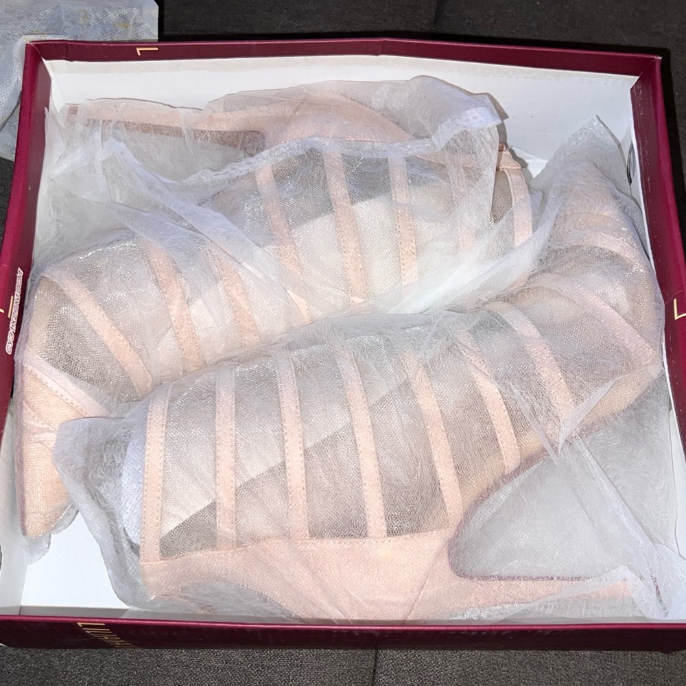 Lexa-46 Cream Mesh Ankle Bootie Suede Strap